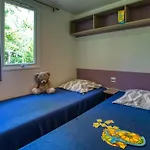 Mobil Confortable Avec Rampe D'acces - 4 Personnes - Api-1-52-921 مكان تخييم